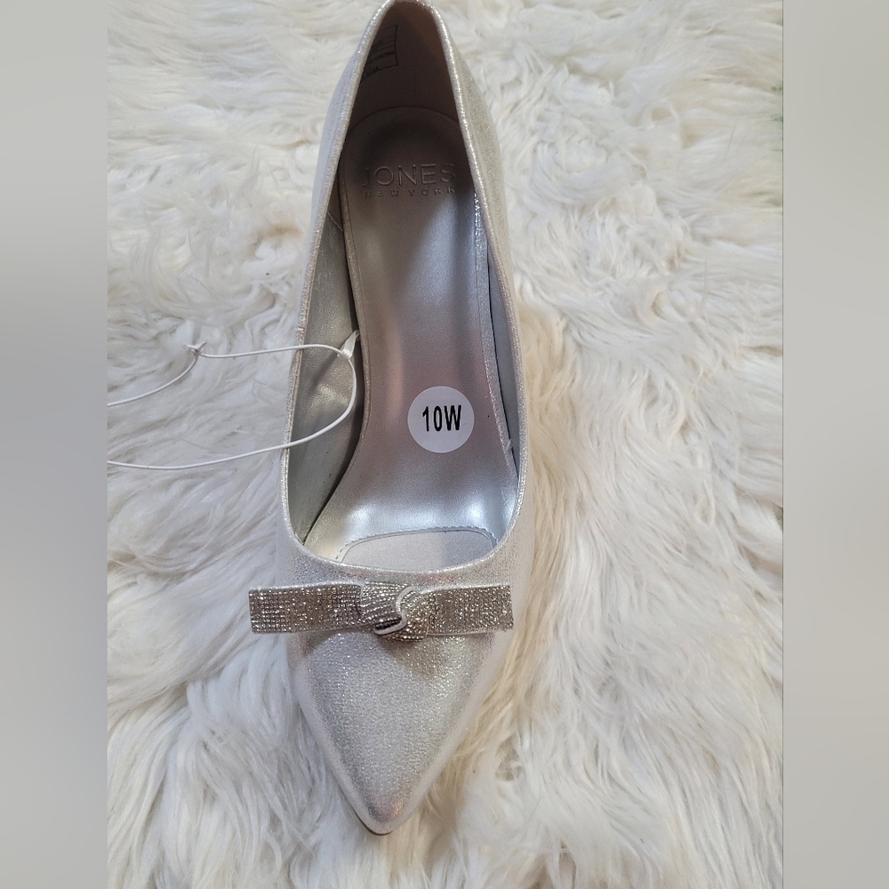 Silver Glitter Heels with Bow Accent - Picture 7 of 10